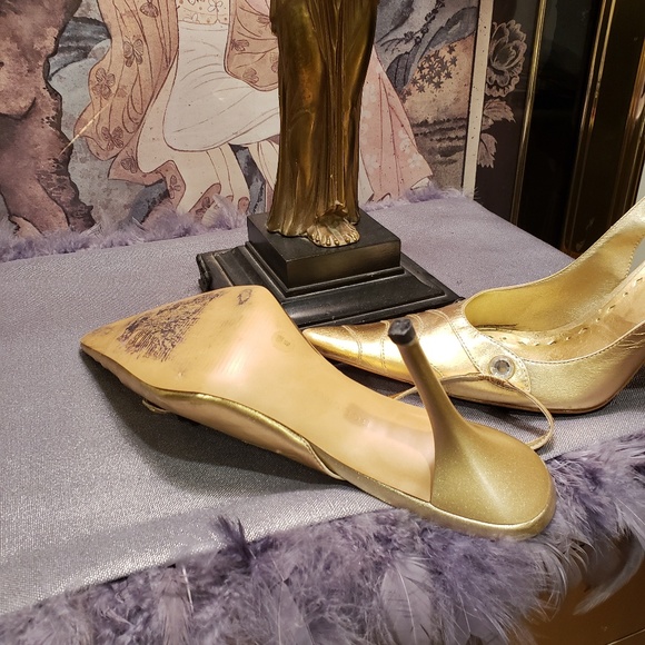 Gold Sling pumps - Picture 5 of 5